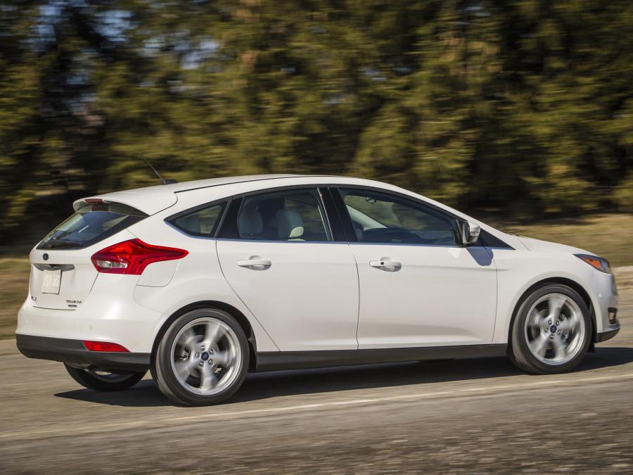  Ford Focus 2015 года  (US) (фото 5 из 9)